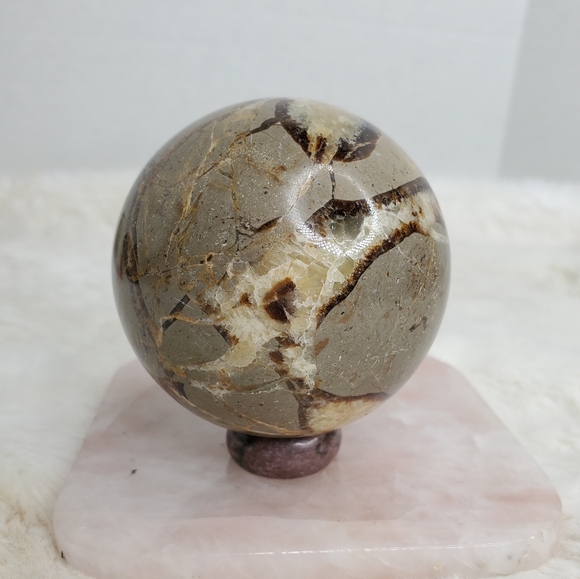 Septarian Sphere - Picture 6 of 9